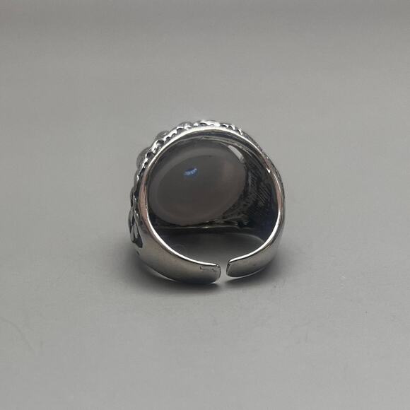 Y2K Grunge Silver Eye Ring – Size 8, Unisex, Brand New - Picture 4 of 7